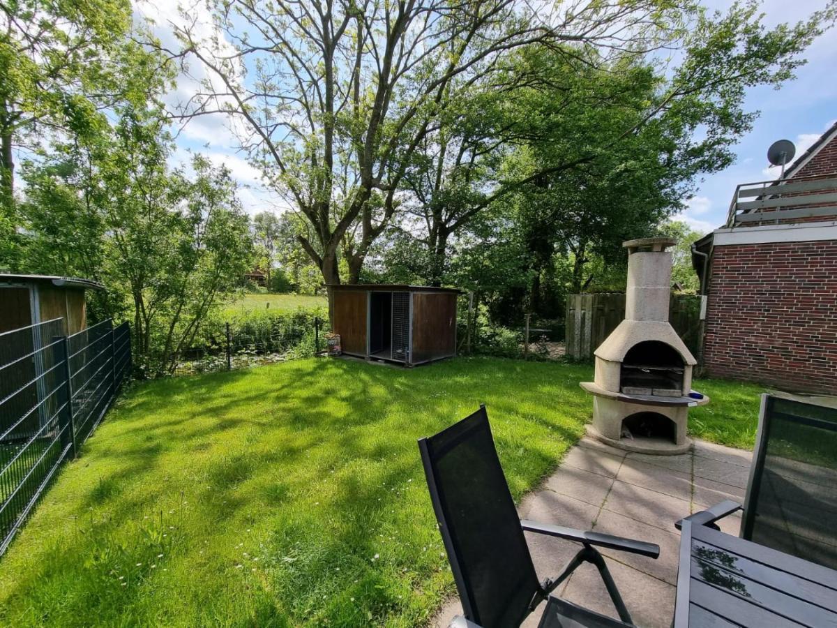 Ferienhaus Steuerbord Im Bootshaus Neßmersiel Exterior foto